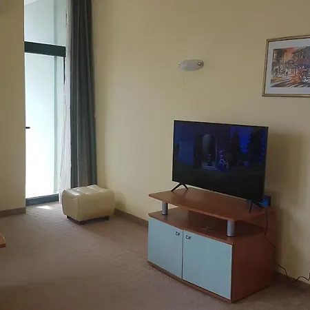 Ξενοδοχείο με διαμερίσματα Golden Sands, Sea View, Front, Private